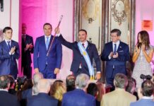 Al recibir los atributos de mando, Juan Pablo Valdés ratificó el Plan Corrientes 2030